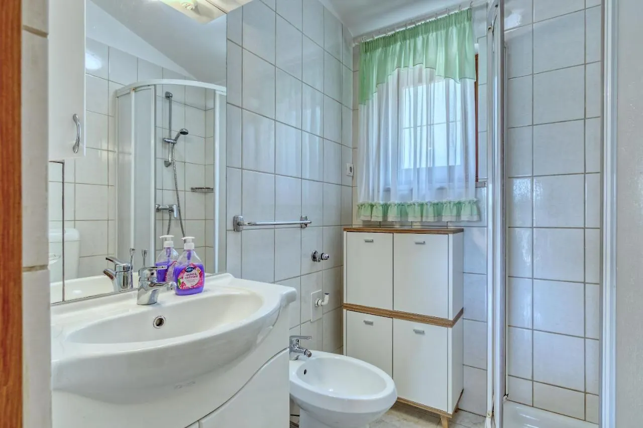 House Tiny House Villa Banjole Croatia