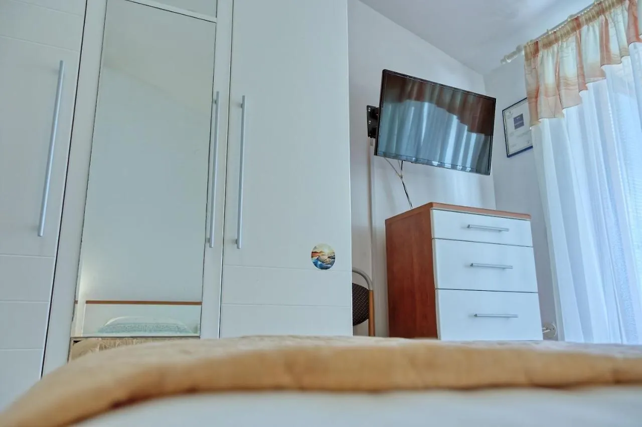 House Tiny House Villa Banjole