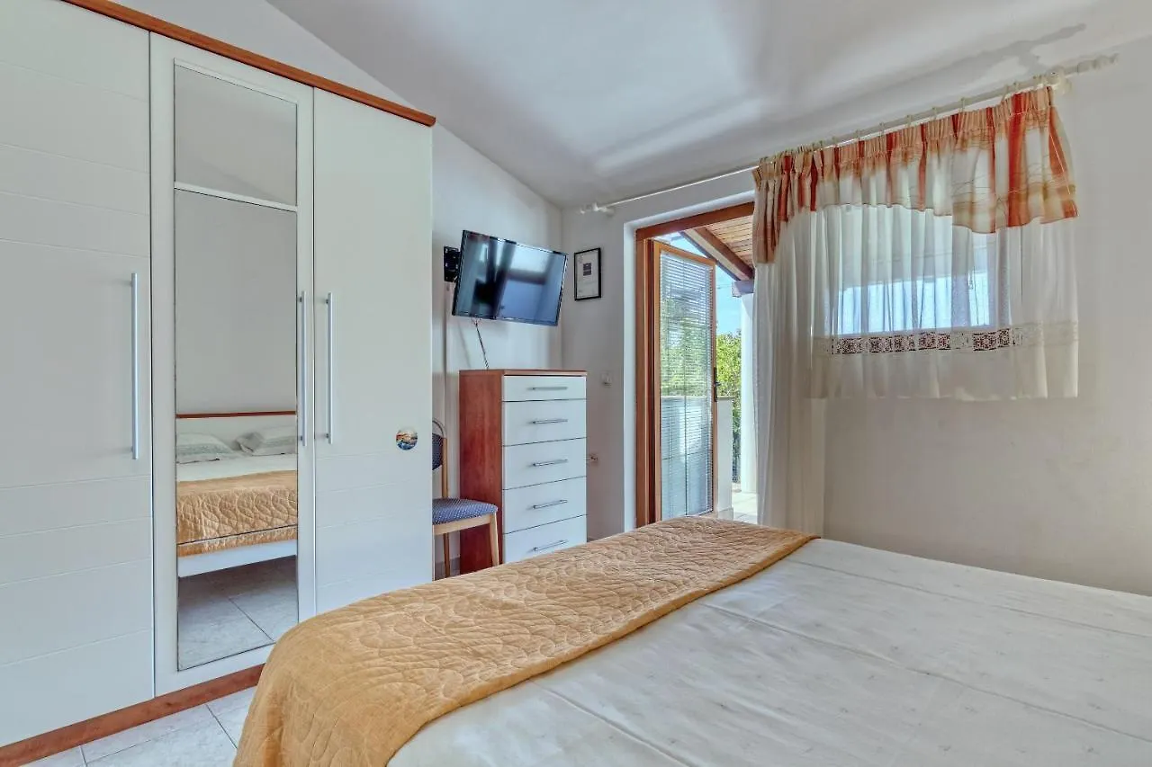 House Tiny House Villa Banjole Holiday home